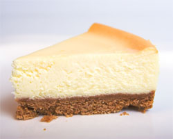 Porción de tarta de queso casera